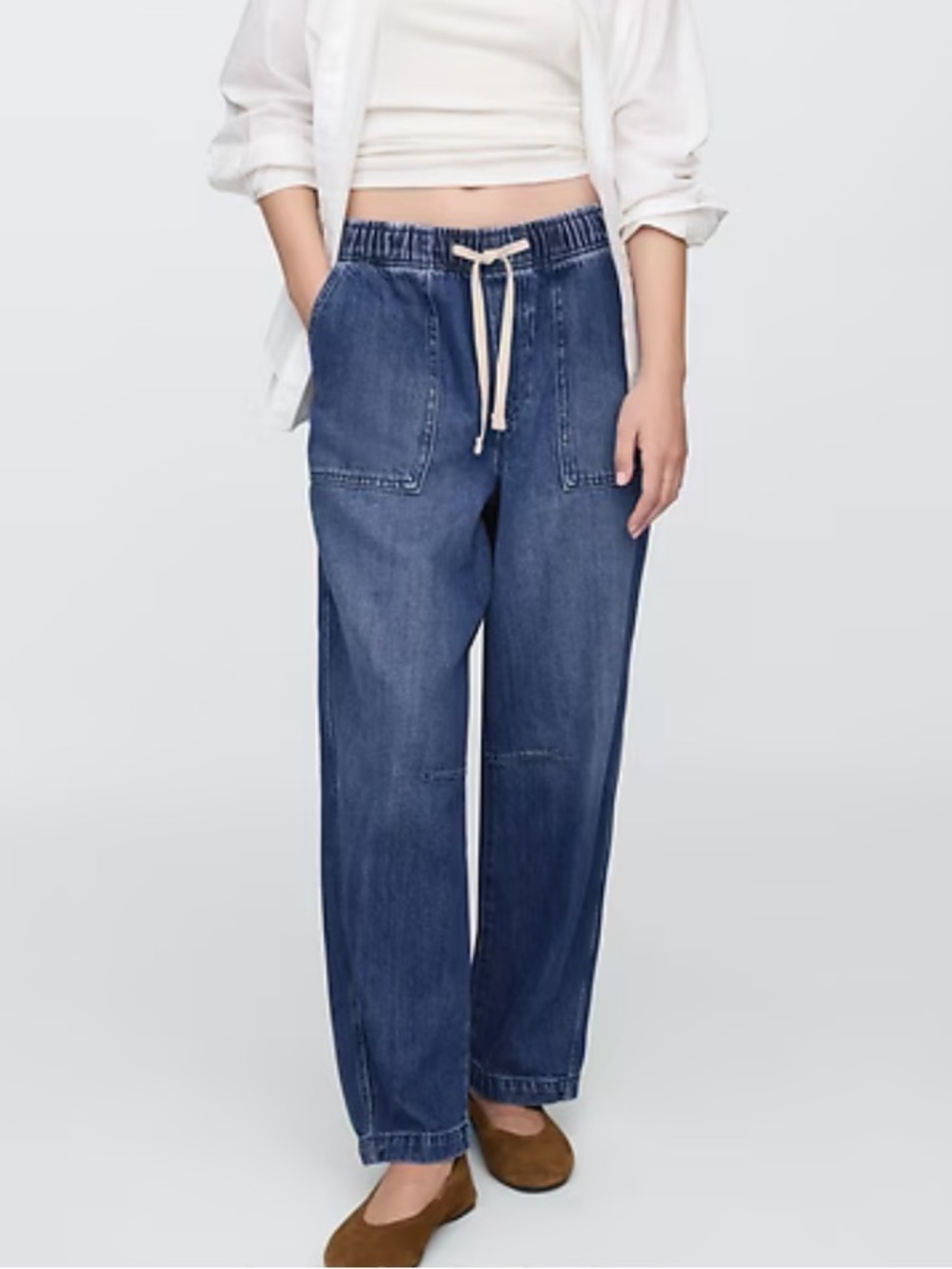 Gap pull on barrel jeans medium was size medium